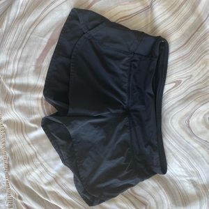Lululemon black shorts